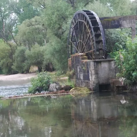 River * 莫斯塔尔